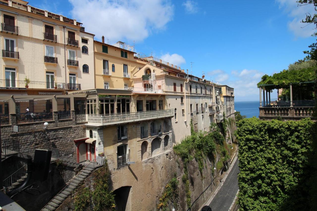 Piazza Tasso B&B Relais Sorrento Exterior foto